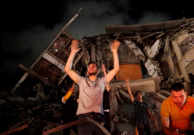 Palestinos vitorean el cese de bombardeos en Gaza,.