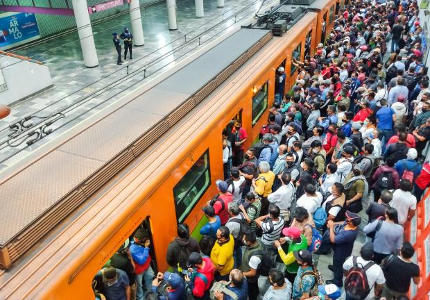 Se registra un notorio aumento de usuarios en el Metro Pantitlán