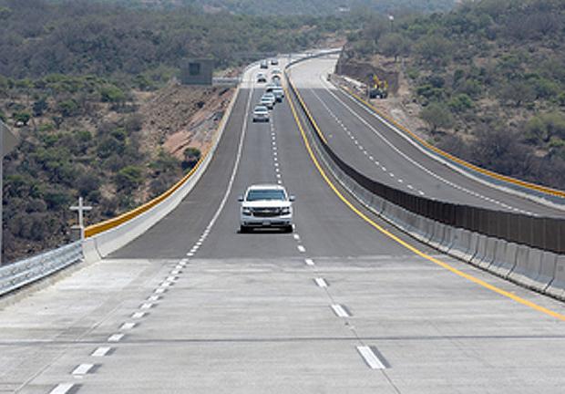 La autopista que une la CDMX con Querétaro es considerado uno de los trayectos más peligrosos en el país