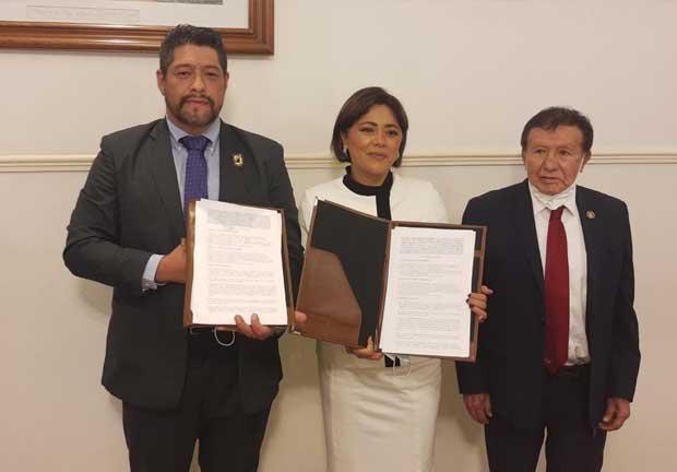 Firman convenio Colegio de Abogados del Valle de México CDMX y Colegio de Jueces