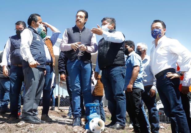 El mandatario Omar Fayad inauguró la línea de conducción del sistema de agua potable