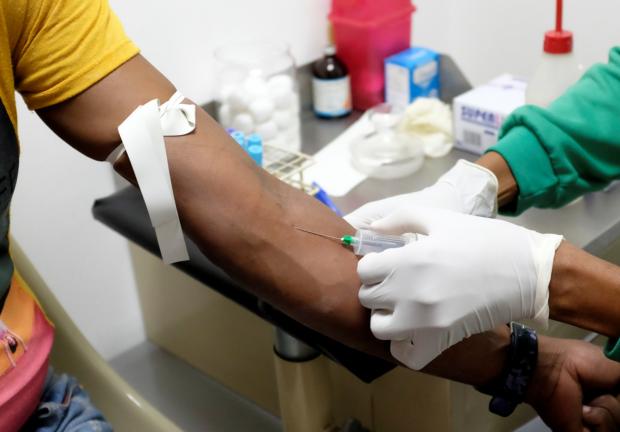 Se prevé que el ensayo de la vacuna contra VIH se extienda hasta 2023