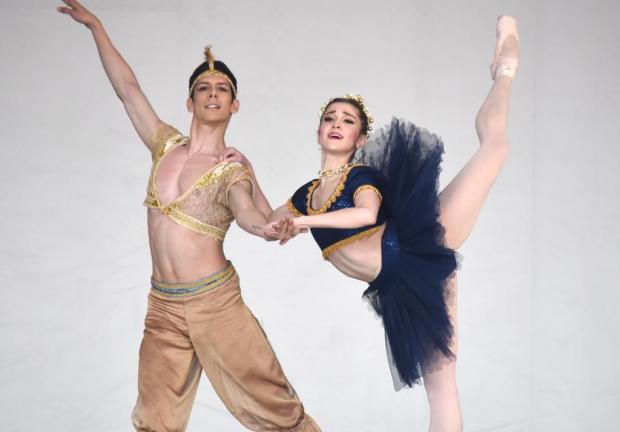 La Compañía Nacional de Danza presentó algunos de los fragmentos más representativos de su repertorio,