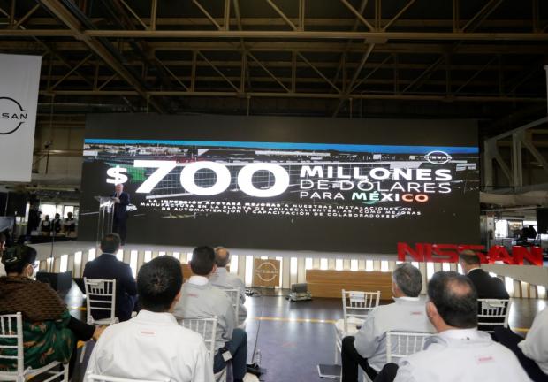 Jérémie Papin, chairperson de Nissan Americas, anunció que Nissan realizará una inversión de más de $700 millones de dólares (MUSD) en México durante los próximos 3 años, el cual reafirma el compromiso de la marca con el país.
