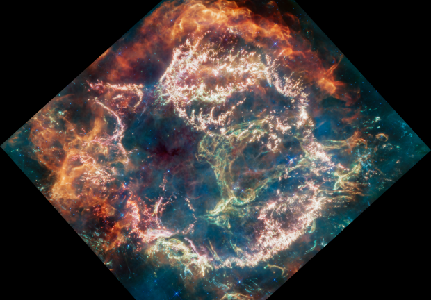 El 'monstruo verde' son los restos de esta supernova.