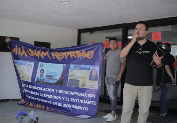 Manifestantes aseguran que la baja asistencia a la protesta contra el exconsejero presidente Lorenzo Córdova fue porque hubo presuntas intimidaciones