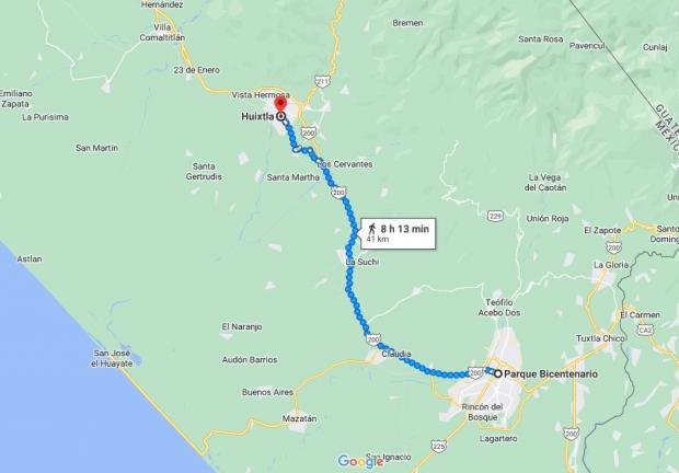 Migrantes pernoctaron recorrieron 40 kilómetros desde el Parque Bicentenario de Tapachula hasta el municipio de Huixtla, que está a 40 kilómetros de distancia.