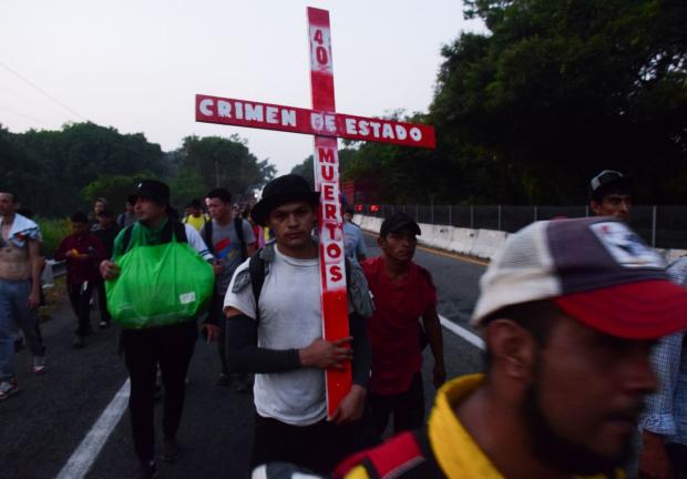 CHIAPAS, 24 de abril 2023. El Viacrucis Migrante salió desde muy temprano de Huehuetán, Chiapas, sus integrantes han reiterado su objetivo de llegar a la CDMX como protesta por la muerte de 40 migrantes en una estación migratoria en Ciudad Juárez.