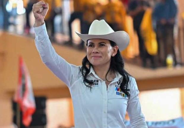 Alejandra Del Moral Vela, candidata de Va por el Estado de México, durante un evento de campaña