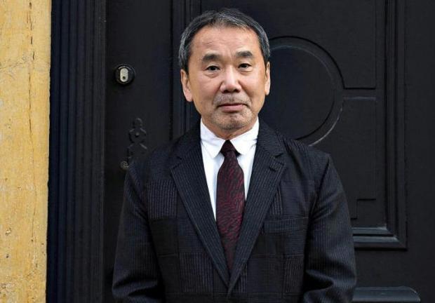 Murakami logró la reconciliación entre la cultura occidental y la oriental a través de sus obras.