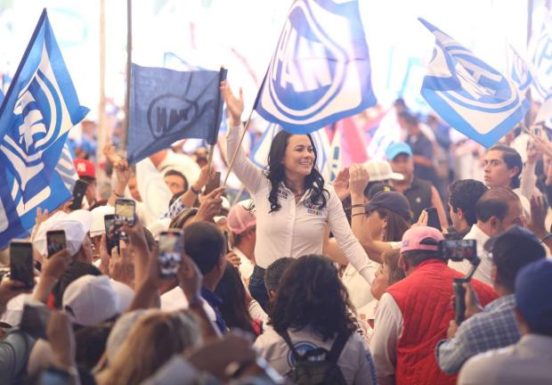 En su cierre de campaña, la candidata de la alianza opositora, Alejandra del Moral, afirma que para ganar las elecciones que se realizarán el próximo 4 de junio se necesitan votos y no encuestas.