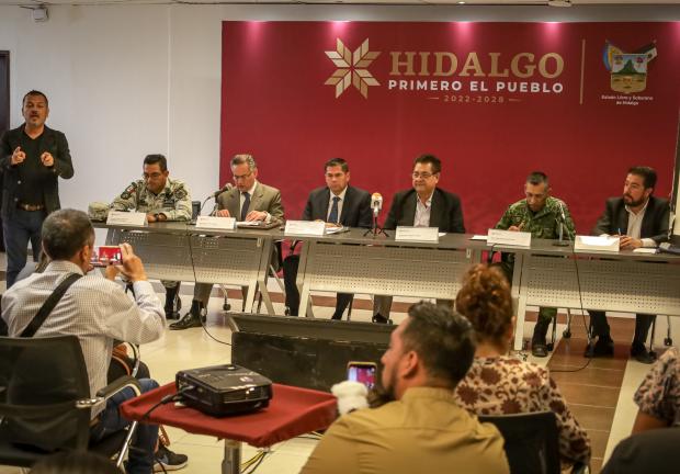El procurador de justicia de Hidalgo, Santiago Nieto, informó que en las próximas semanas ejecutarán órdenes de aprehensión pendientes contra ex funcionarios por el caso de la Estafa Siniestra.
