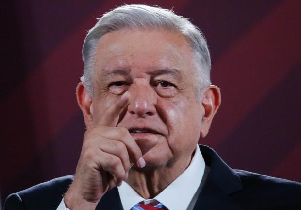 El Presidente Andrés Manuel López Obrador rechazó que se vaya a incurrir en alguna ilegalidad, porque el partido no va a elegir a un precandidato, sino coordinador o coordinadora de la Defensa de la Transformación.