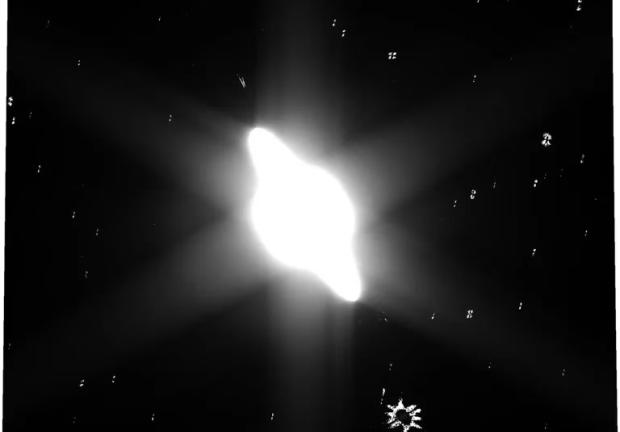 Primeras imágenes sin procesar de Saturno tomadas por el telescopio espacial James Webb.