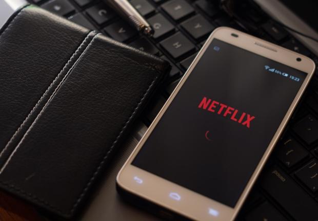 Netflix aumentaría 10% el costo de sus cuentas.