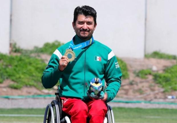 El arquero michoacano Samuel Molina Núñez puso el nombre de México en alto, tras ganar las medallas de bronce y oro en los juegos Parapanamericanos Santiago 2023.