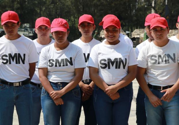 Desde el año 2000, las mujeres también pueden formar parte del Servicio Militar Nacional de forma voluntaria.