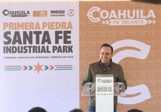 Gobernador Manolo Jiménez en Parque Industrial Santa Fe en Torreón