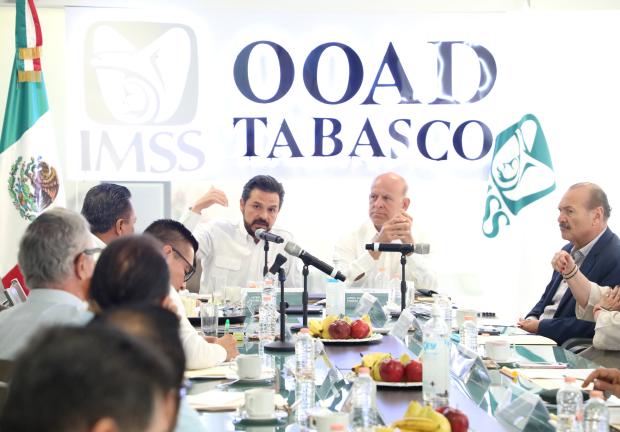 El director general del Seguro Social encabezó la primera sesión extraordinaria del Consejo Consultivo de la Representación del IMSS en Tabasco