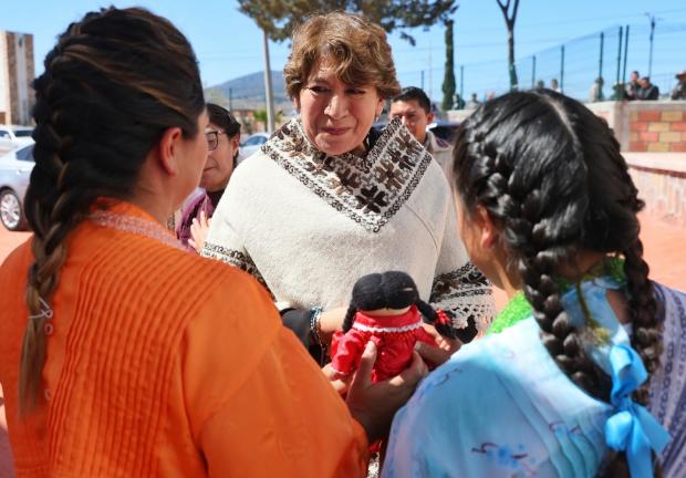 La Gobernadora Delfina Gómez lleva el Programa “Mujeres con Bienestar” a San Felipe del Progreso
