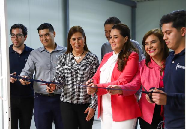 Tere Jiménez felicitó a Metalistik por ser un ejemplo para Aguascalientes