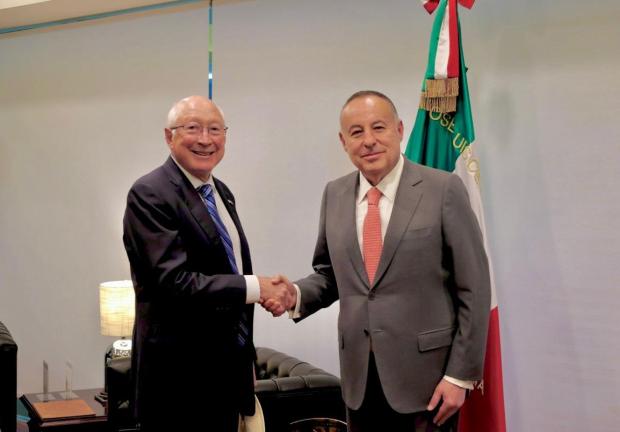 Reunión con el fiscal general del Estado de México, José Luis Cervantes con Salazar