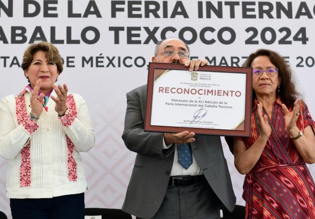 Delfina Gómez en la inauguración de la Feria Internacional del Caballo de Texcoco