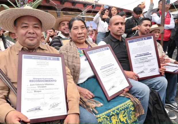 LXIII Concurso en Tianguis Artesanal de Domingo de Ramos en Uruapan