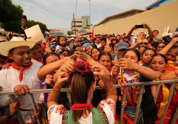 “No vamos a dejar solo a Oaxaca, vamos poner corazón y empeño”: Claudia Sheinbaum