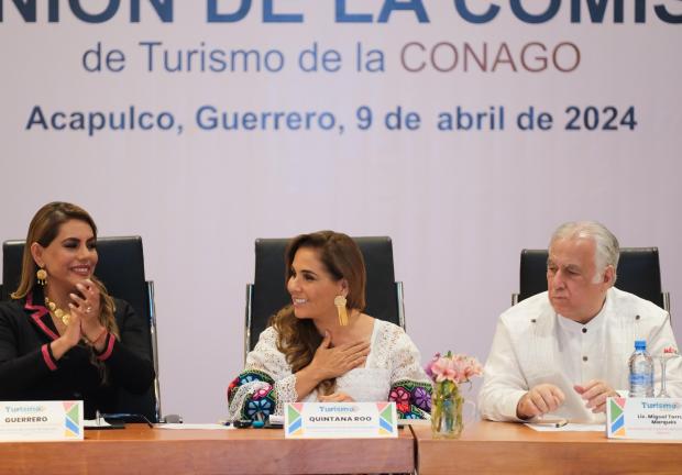 Expresó, a nombre del pueblo de Quintana Roo, una felicitación por la sorprendente recuperación de Acapulco.