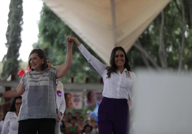 “Por primera vez en 18 años un candidato presidencial visita el ágora de Tlatelolco”, Ale Rojo de la Vega