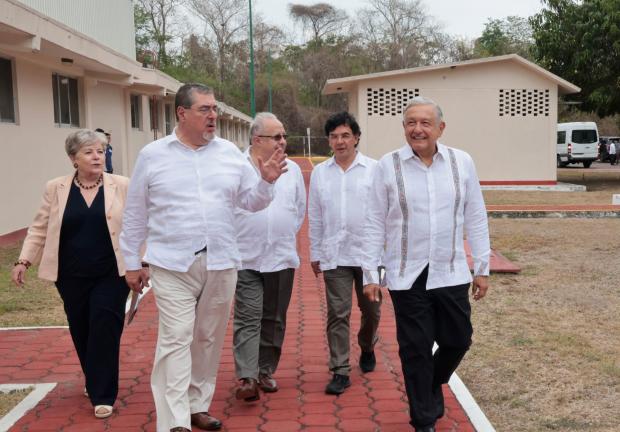 Andrés Manuel López Obrador, presidente de México, y Bernardo Arévalo de León, presidente de la República de Guatemala, encabezaron la reunión bilateral en materia de seguridad para la frontera.