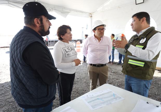 Autoridades mexiquenses recoren obras del Trolebús Chalco-Santa Martha.