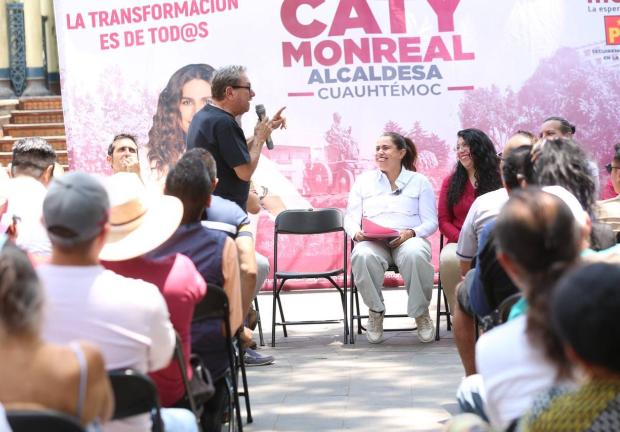 Presenta Caty Monreal al Consejo Consultivo Cultural que preside Paco Ignacio Taibo II.