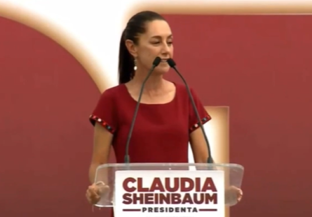 Claudia Sheinbaum estuvo en Puebla acompañando a Alejandro Armenta en su cierre de campaña.