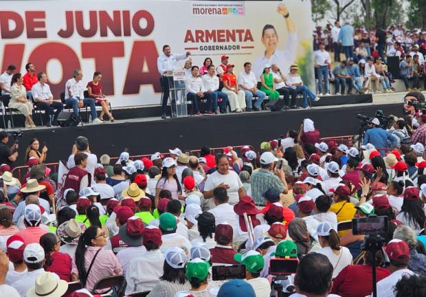 Cierre de campaña del candidato a gobernador en Puebla.