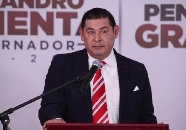 El gobernador electo, Alejandro Armenta en conferencia de prensa