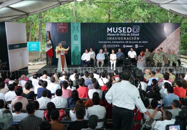 Durante la inauguración del museo Edzná el presidente Andrés Manuel aseguró sentirse orgulloso de su obras