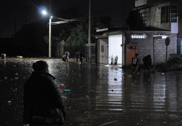 Desbordamiento de Río San Martín causa estragos a 650 familias