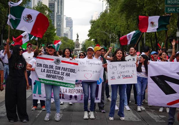 Trabajadores del Poder Judicial siguen manifestándose en contra de la reforma.