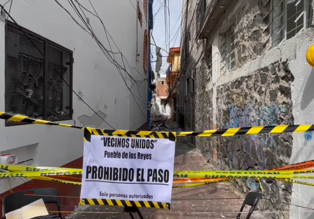 La zona afectada permanece bajo resguardo de personal de la alcaldía Coyoacán.