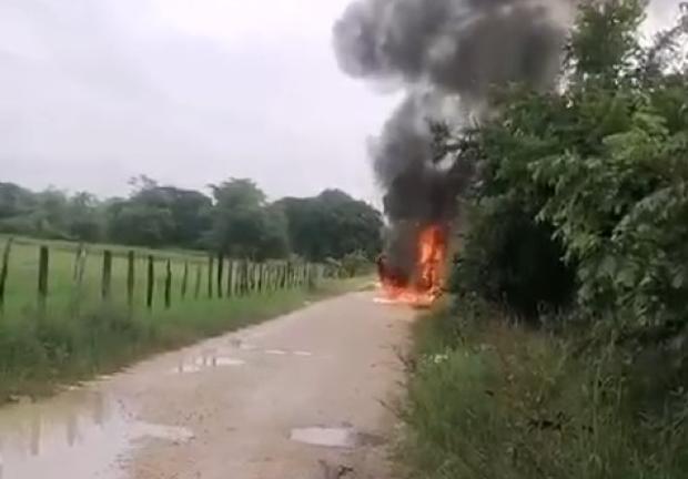 Quema de vehículos en Tabasco.