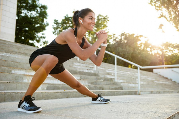 El ejercicio diario no sólo es clave para sacudir toxinas del cuerpo, fortalece la circulación y la masa muscular.