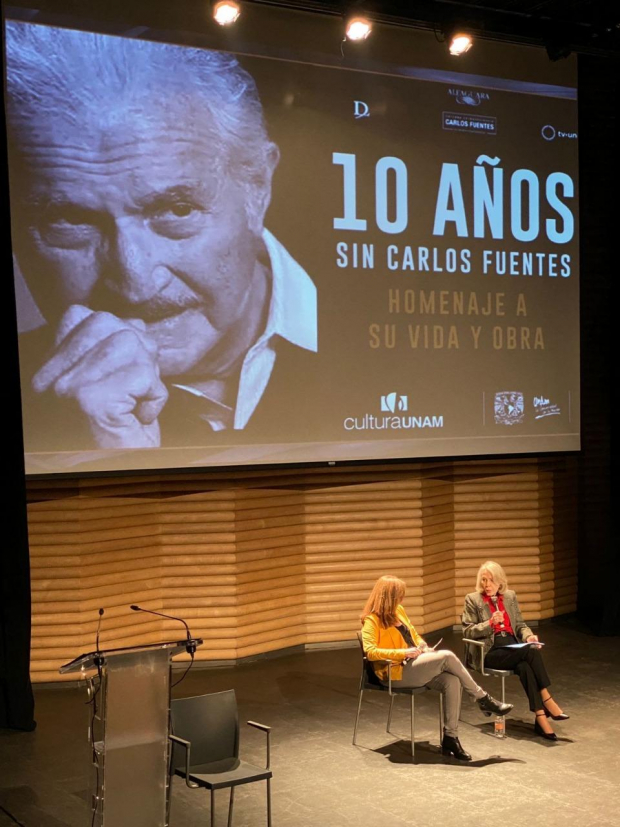 Así se realizó el homenaje a Carlos Fuentes.