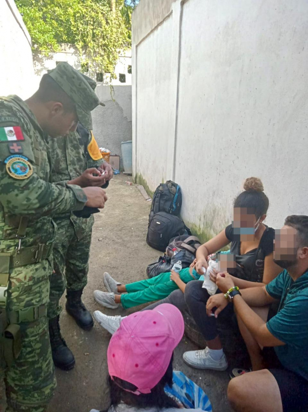 El Grupo de Coordinación para la Construcción de la Paz y Seguridad en Quintana Roo logra el escate de 282 migrantes.