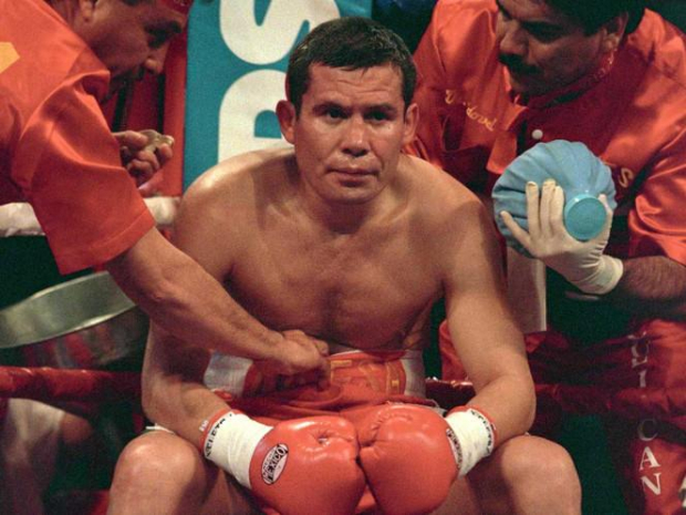 Julio César Chávez se retiró del boxeo profesional con 107 victorias, 6 derrotas y 2 empates.