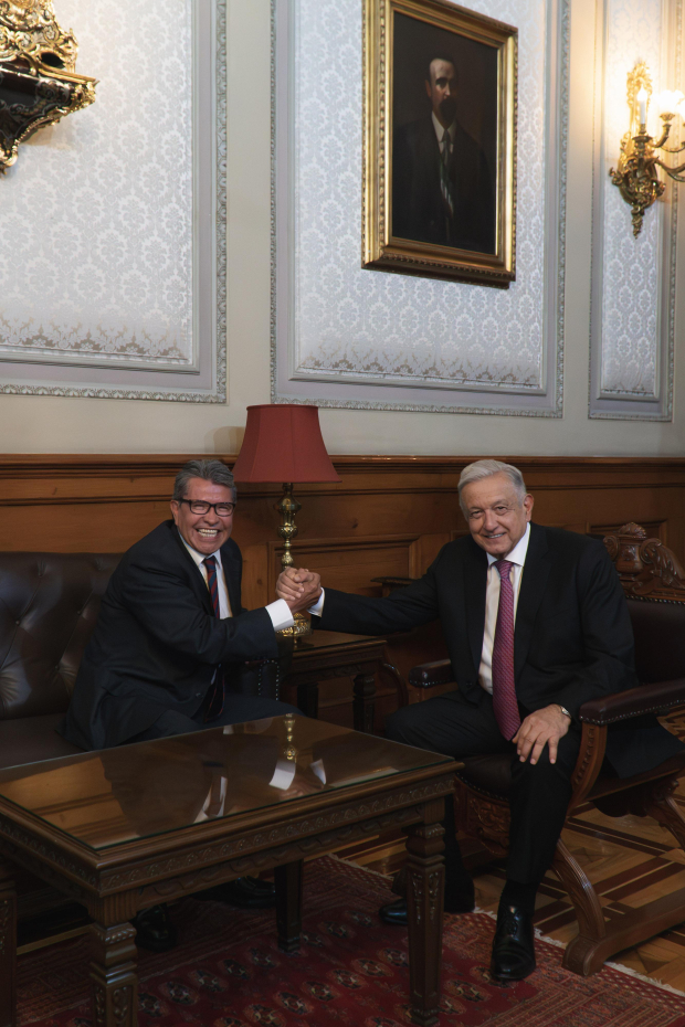 Ricardo Monreal visitó al presidente López Obrador en Palacio Nacional.