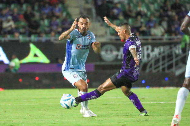 Mazatlán FC y Cruz Azul midieron fuerzas en la cancha de El Kraken.