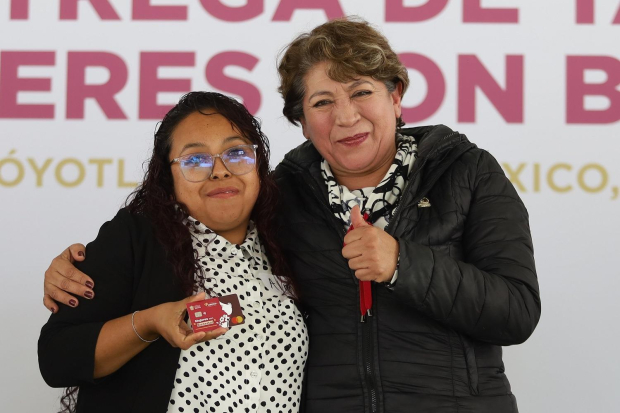 Mujeres con Bienestar inició durante el gobierno de Delfina Gómez.