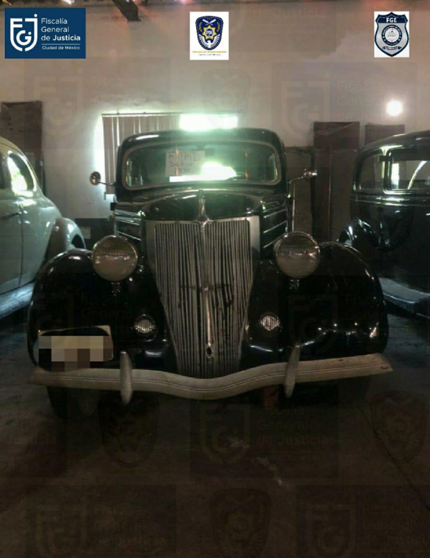 Ford Sedan 1935 confiscado a Collins.